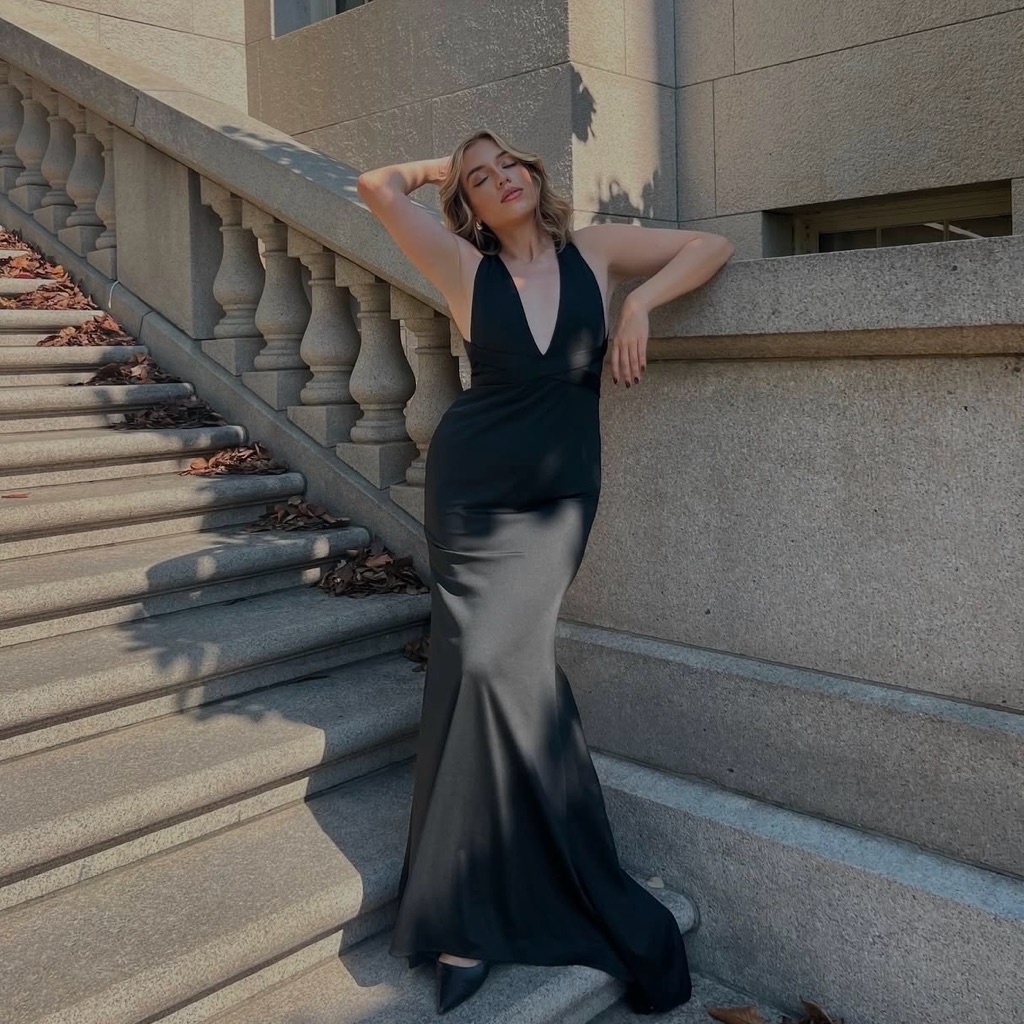 Jj’s House - Trumpet/Mermaid V-Neck Sweep Train Jersey Prom Dress In Black!!